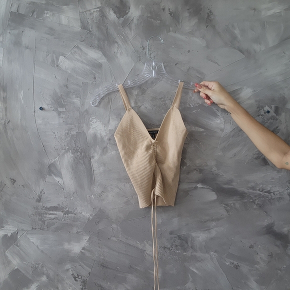 Top, Size Small. - Picture 2 of 2